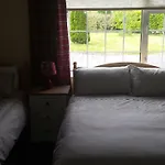 Cloonboo 9 Beds Sleeps 12 戈尔韦