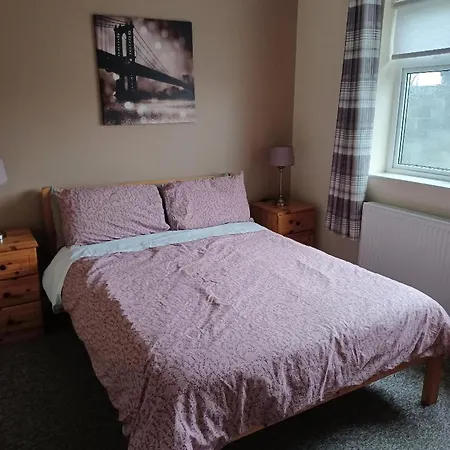 Cloonboo Lodge 9 Beds Sleeps 12 Hébergement de vacances