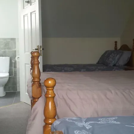 Cloonboo With Tours Sleeps 12 *