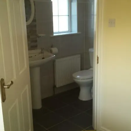 Cloonboo Lodge 9 Beds Sleeps 12 Galway