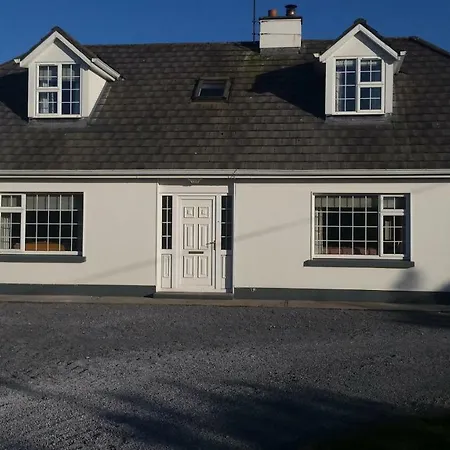 Cloonboo Lodge 9 Beds Sleeps 12 Hébergement de vacances