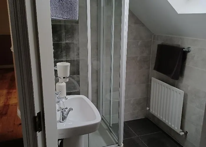 Cloonboo 9 Beds Sleeps 12 Galway